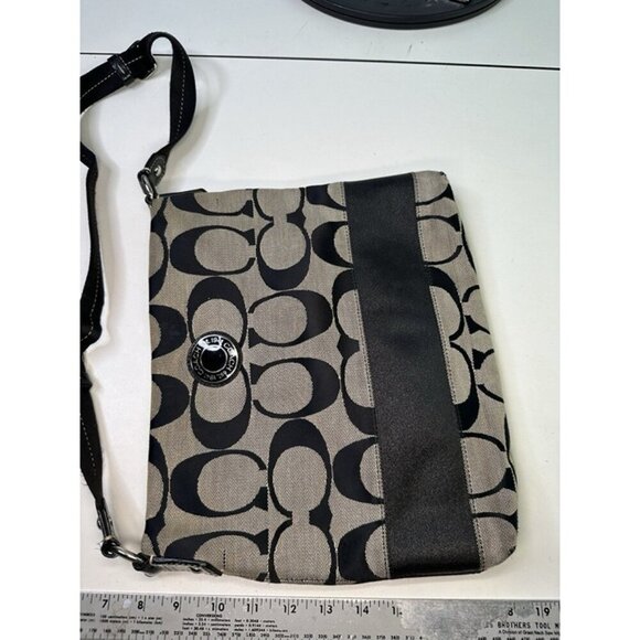 Coach Signature Authentic Khaki Brown Stripe Crossbody File Bag F-19220 Purse - Picture 6 of 10